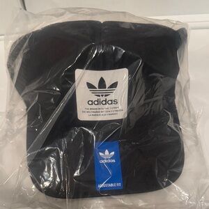 Adidas Black Cap with Trefoil Logo